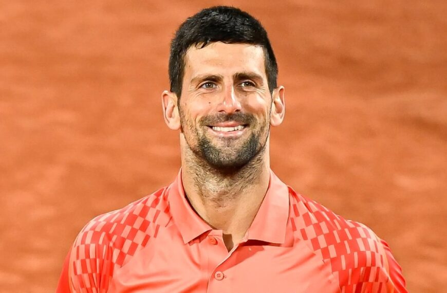 Novak Djokovic playing tennis