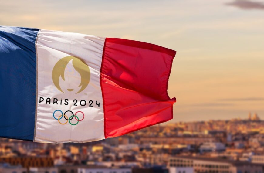 Summer Olympics 2024 logo and flag at the Paris Games