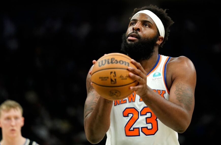 New York Knicks' Mitchell Robinson