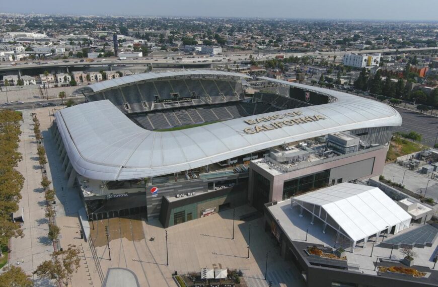 Los Angeles FC vs Vancouver Whitecaps FC: How to stream and receive the best betting offers