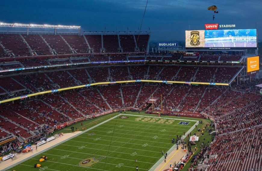 San Francisco 49ers vs Seattle Seahawks: How to stream and receive the best betting offers