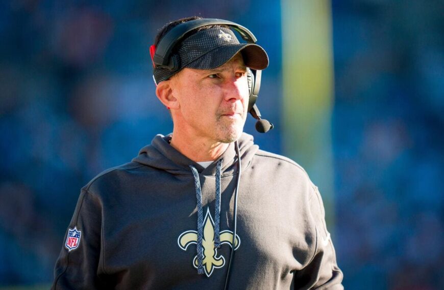 Dennis Allen