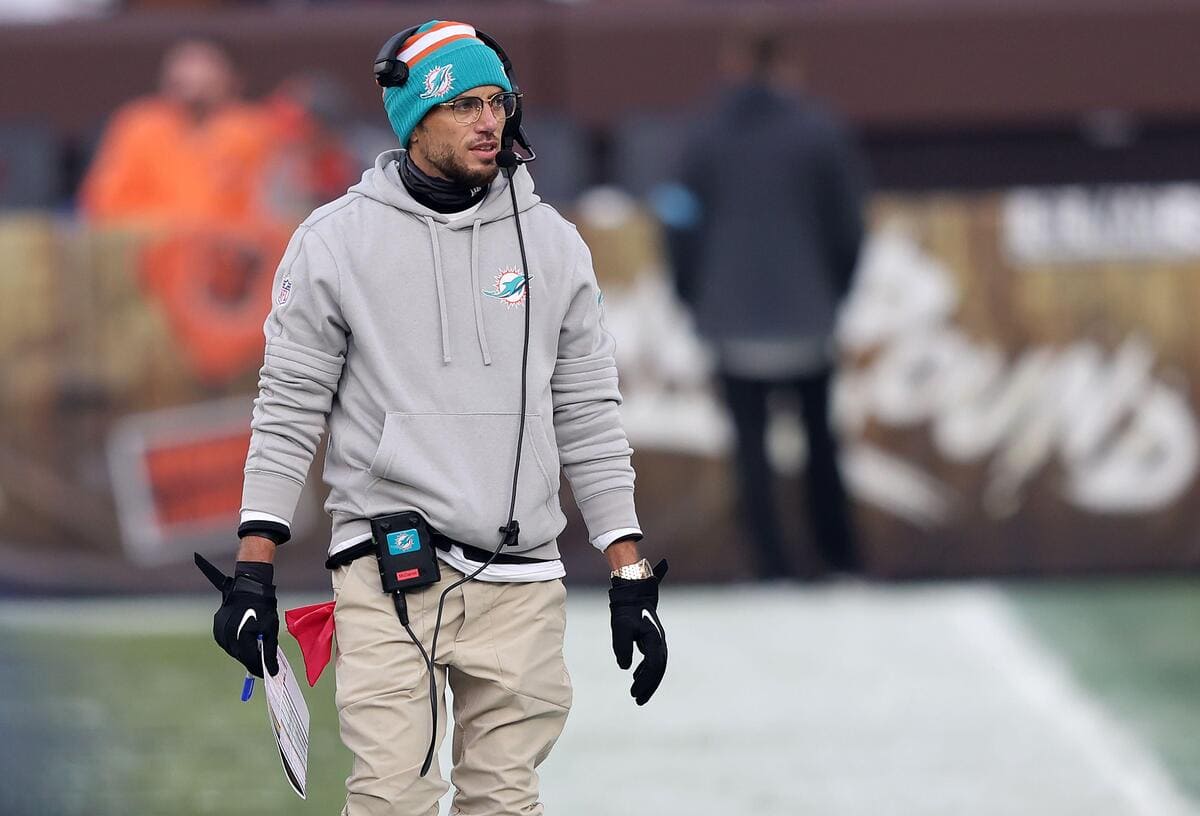 Miami Dolphins head coach Mike McDaniel on the sideline of a game.