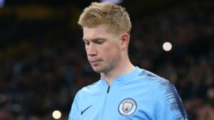 Kevin De Bruyne playing football for Man City