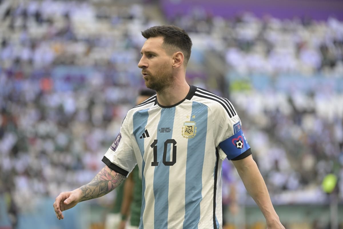 Argentine minister sacked after demanding Messi apology in French race row