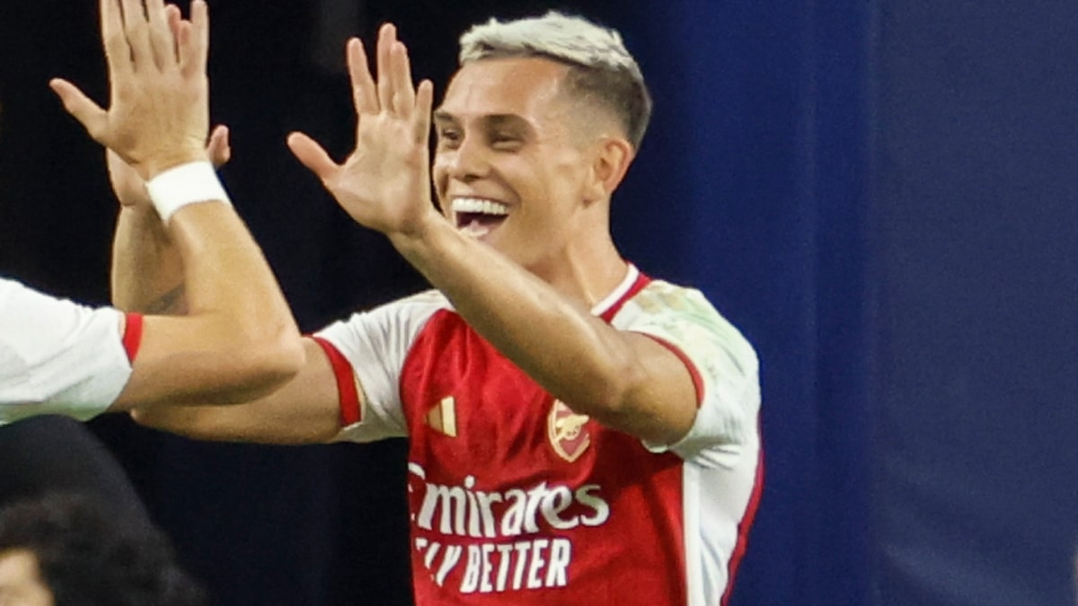 Result, score, goals and stats as Trossard gives Gunners derby win