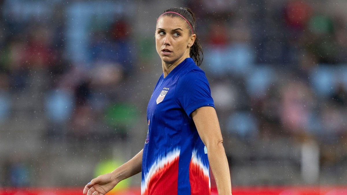 Alex Morgan announces retirement from football