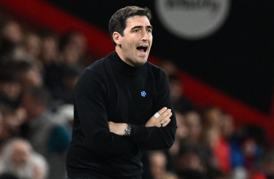 Bournemouth boss Andoni Iraola