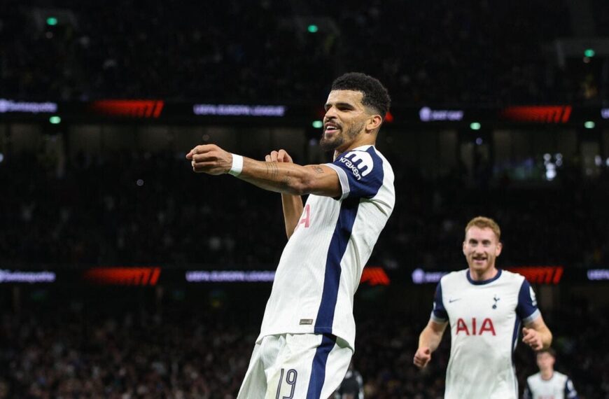 Tottenham 3-0 Qarabag: Ten-man hosts ease to opening Europa League win