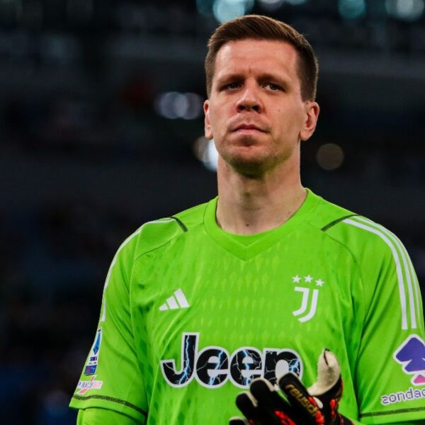 Barcelona: Szczesny admits it would be ‘disrespectful’ not to consider move as Barca chase Ter Stegen cover