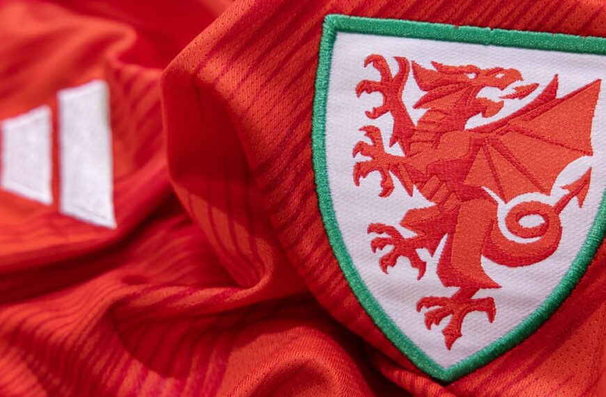 Wales football shirt with badge, crest and logo