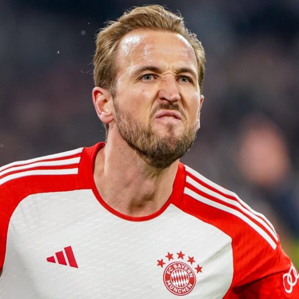 Harry Kane playing football for Bayern Munich