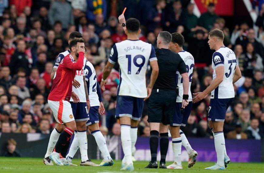 Manchester United captain Fernandes has red card overturned