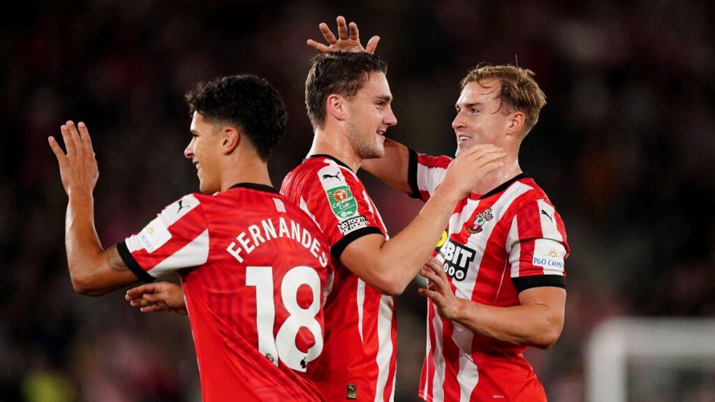 Carabao Cup Southampton beat Stoke late on as Brentford win on