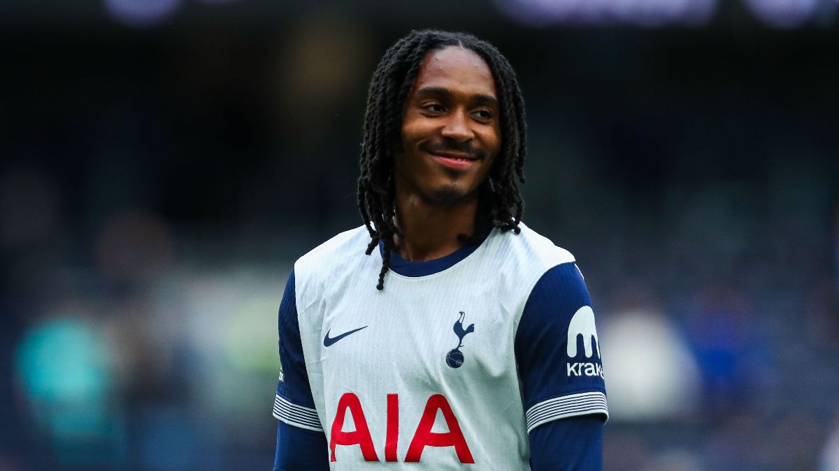 Tottenham defender Djed Spence signs new deal until 2028