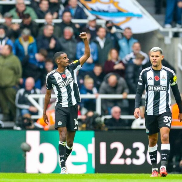 Newcastle 1-0 Arsenal: Isak nets winner as lethargic Gunners stumble again