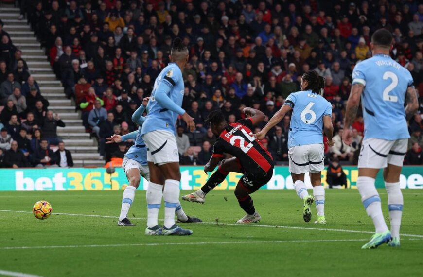 Bournemouth 2-0 Manchester City: LIVE