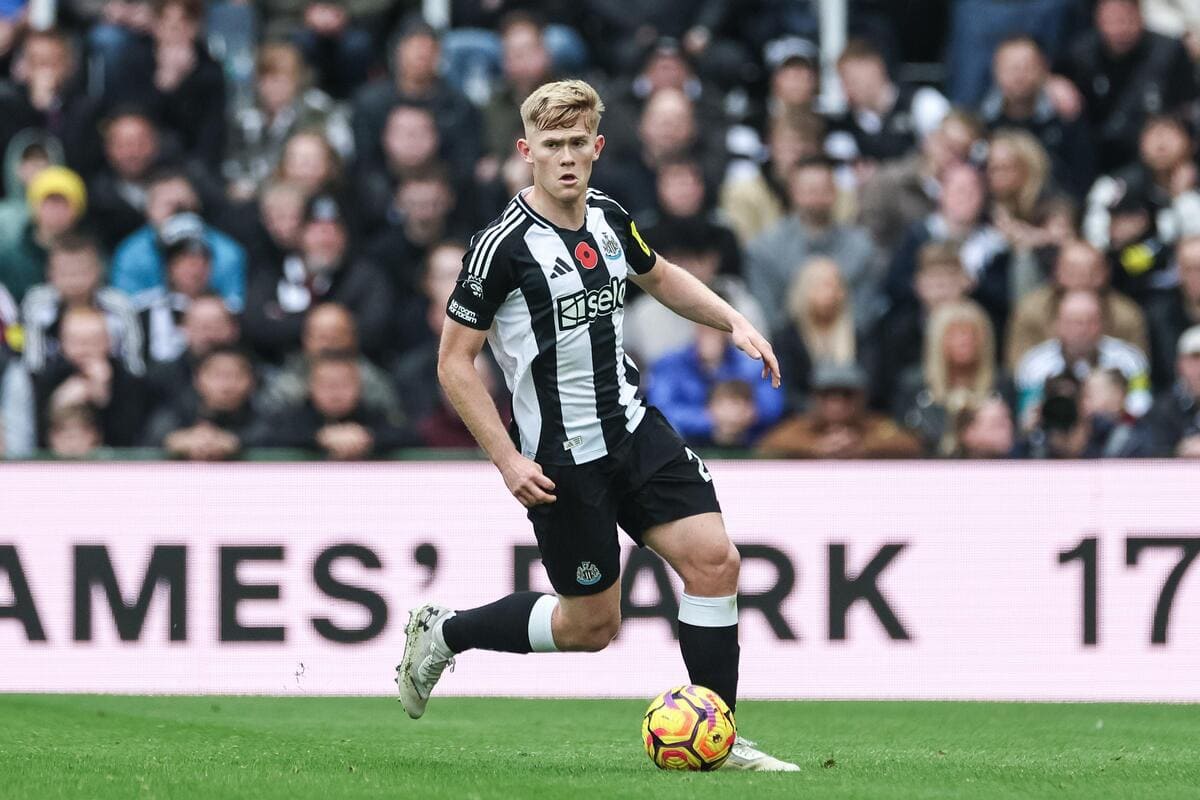 Newcastle boss Howe delighted for Hall after England call-up