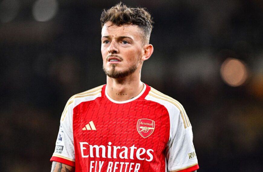 Arsenal defender Ben White sidelined after surgery on knee injury