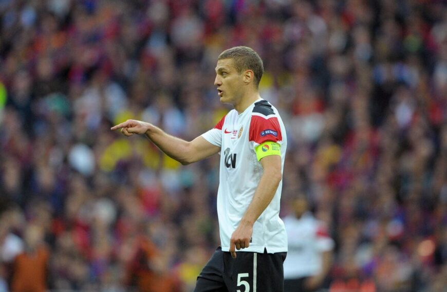 “We expect more” – Vidic questions Manchester United player mentality