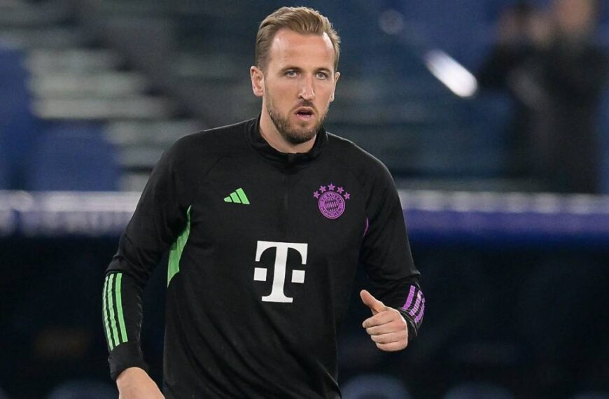 Harry Kane playing football for Bayern Munich