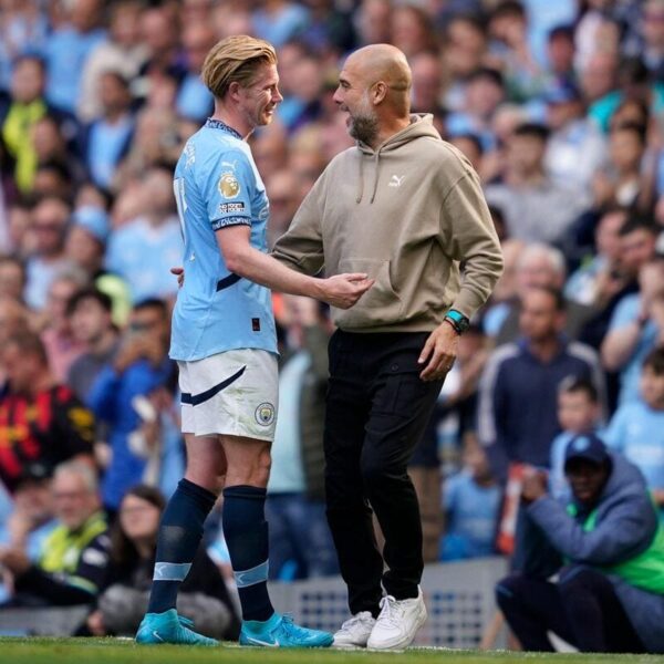 Manchester City: Guardiola laughs off suggestions of rift with De Bruyne