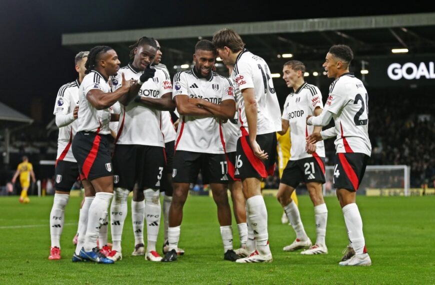 Fulham 3-1 Brighton: Cottagers see of Seagulls in West London