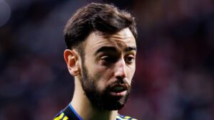 Bruno Fernandes playing football for Manchester United