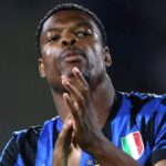 Denzel Dumfries playing football for Inter Milan